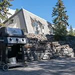 Tunnel Mountain Resort